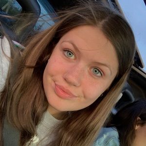 Meet your Posher, Amelia